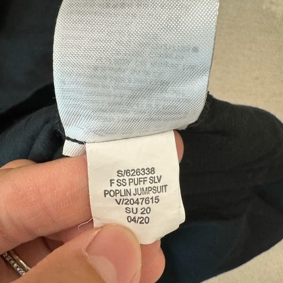 Banana Republic Poplin Twist-Front Cropped Jumpsuit Black 2 - Picture 9 of 9